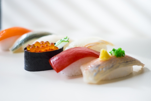回転寿司 妊婦 妊娠初期に寿司を食べてしまった！食べられるネタと影響、食べた時の2つの対処法